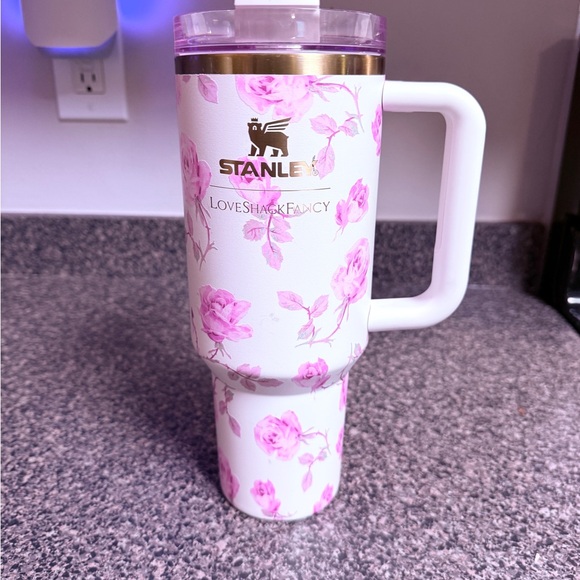 Stanley x LoveShackFancy Flowstate Quencher 40oz tumbler in the 'RibbonRosa'